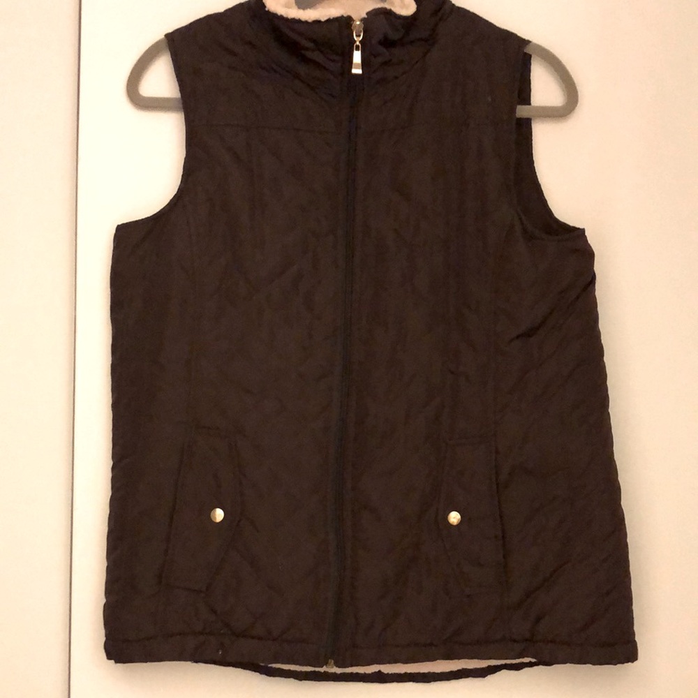 EUC Shearling Quilted Vest size M